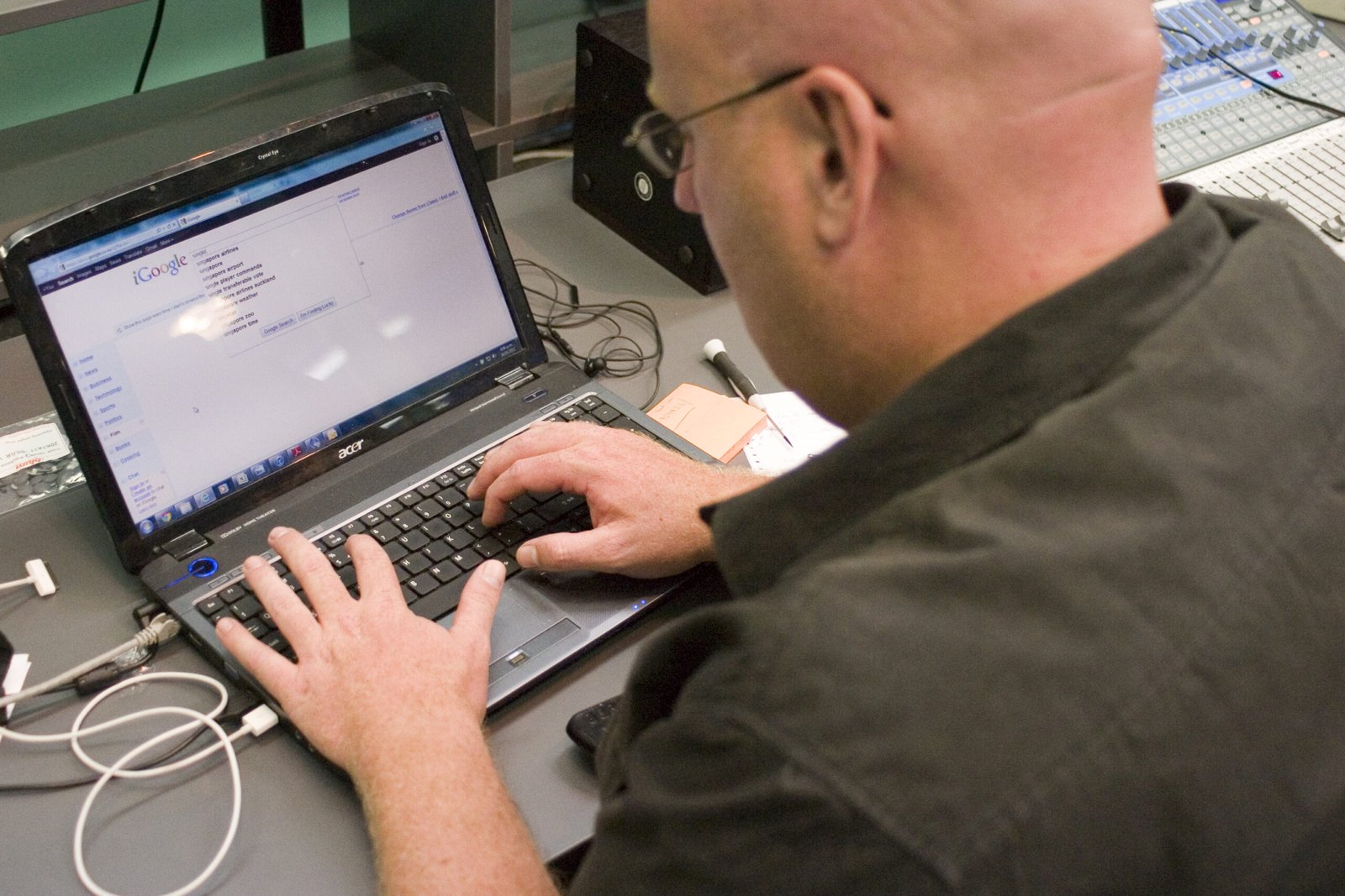 AI Search vs Traditional Search Engines: When to Use Each and How to Verify the Answer