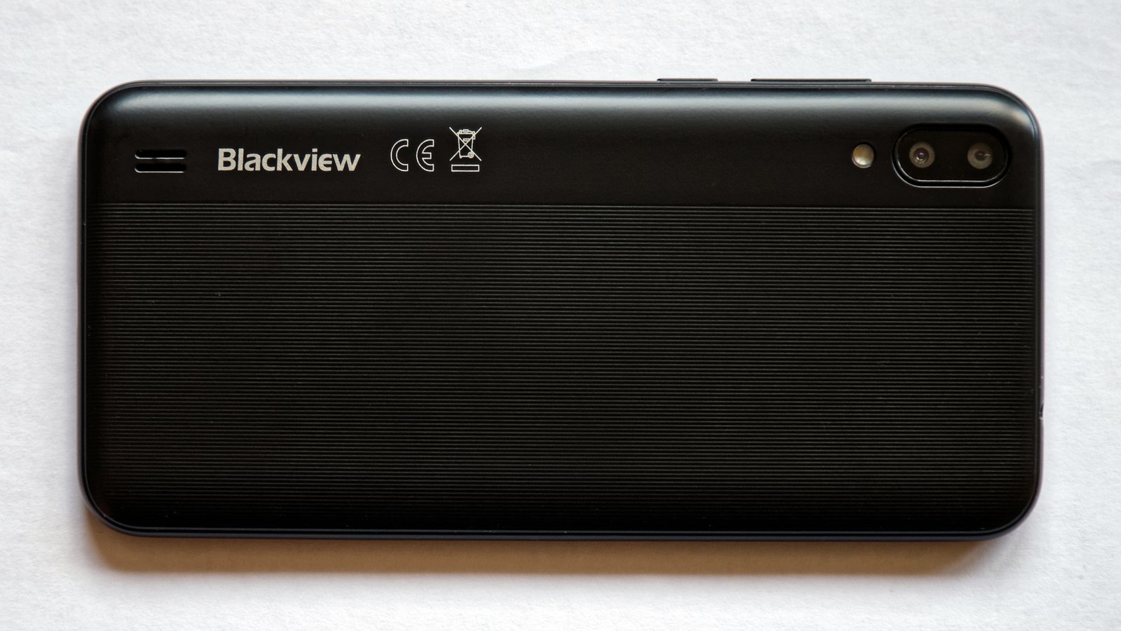 Smartphone camera hardware used to compare mobile photography features